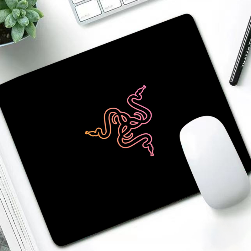 Razer Luxury Mouse Pad Anime G - Pc Gaming Upgrades review and price